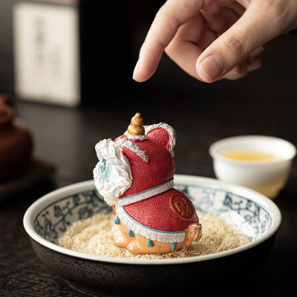 Magical Color-Changing Lion Tea Pet, Auspicious Ornament for Tea Table